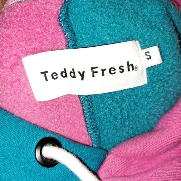 Teddy French Color Block Hooded Sweater - Picture 10 of 10